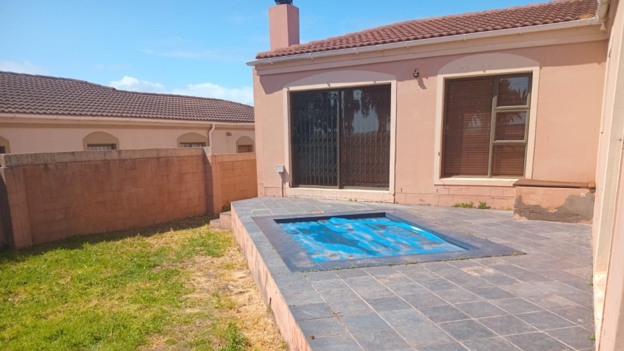 3 Bedroom Property for Sale in Bluewater Bay Western Cape